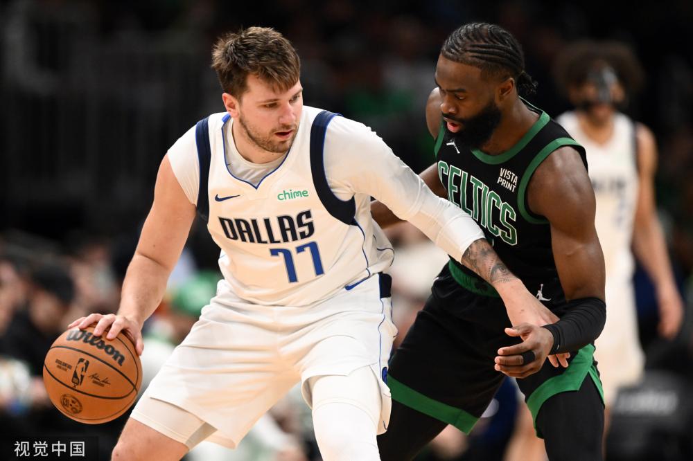 在全场球员 在全场球员