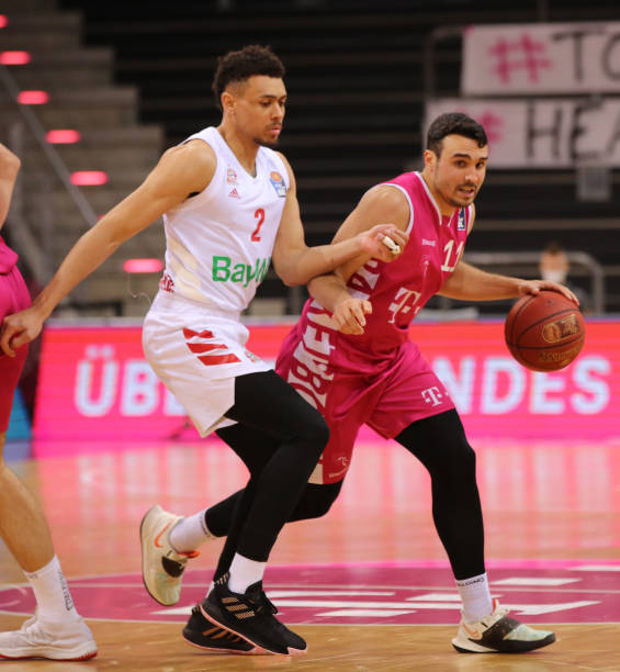 来吸引更广 来吸引更广