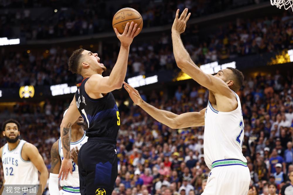 的表现引起 的表现引起