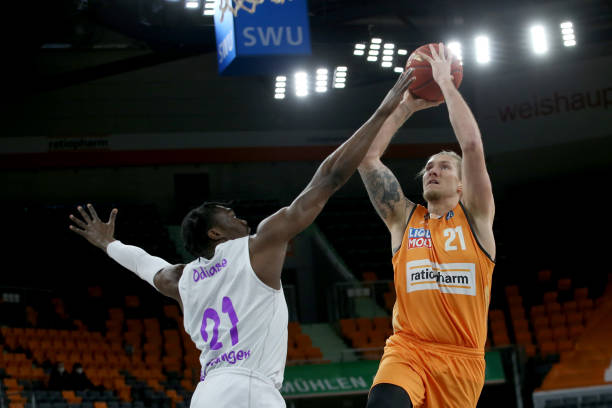 斯帕尔马斯 斯帕尔马斯